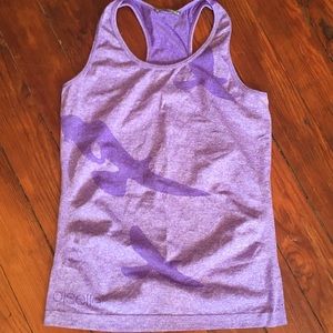 Oiselle flyout tank
